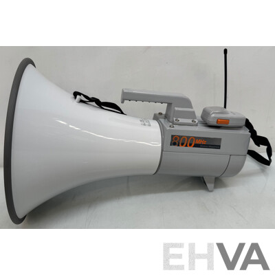 TOA 800MHz Wireless Megaphone in Mackie Bag