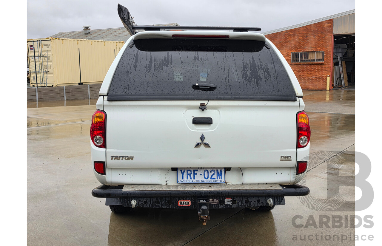 06/2013 Mitsubishi Triton GLX (4x4) MN MY13 Double Cab Utility White Turbo Diesel 2.5L