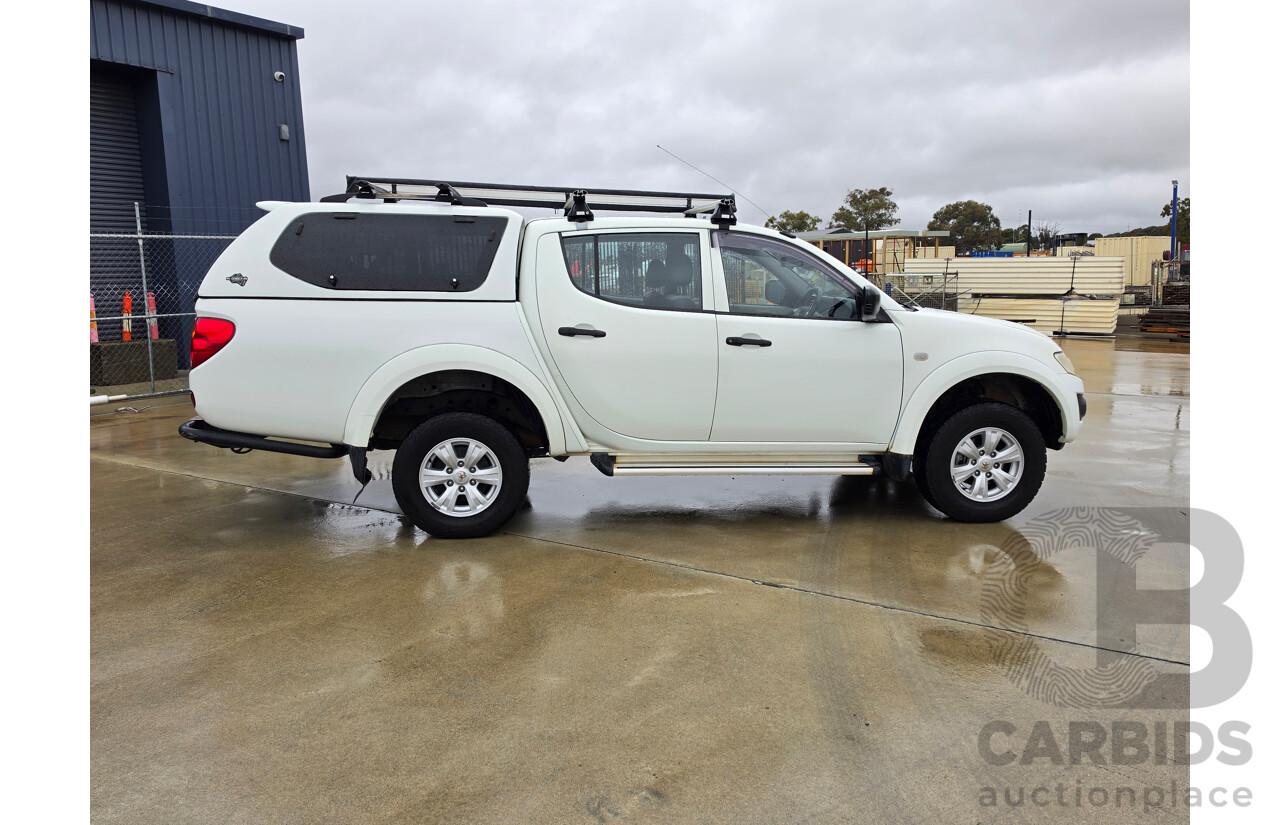 06/2013 Mitsubishi Triton GLX (4x4) MN MY13 Double Cab Utility White Turbo Diesel 2.5L