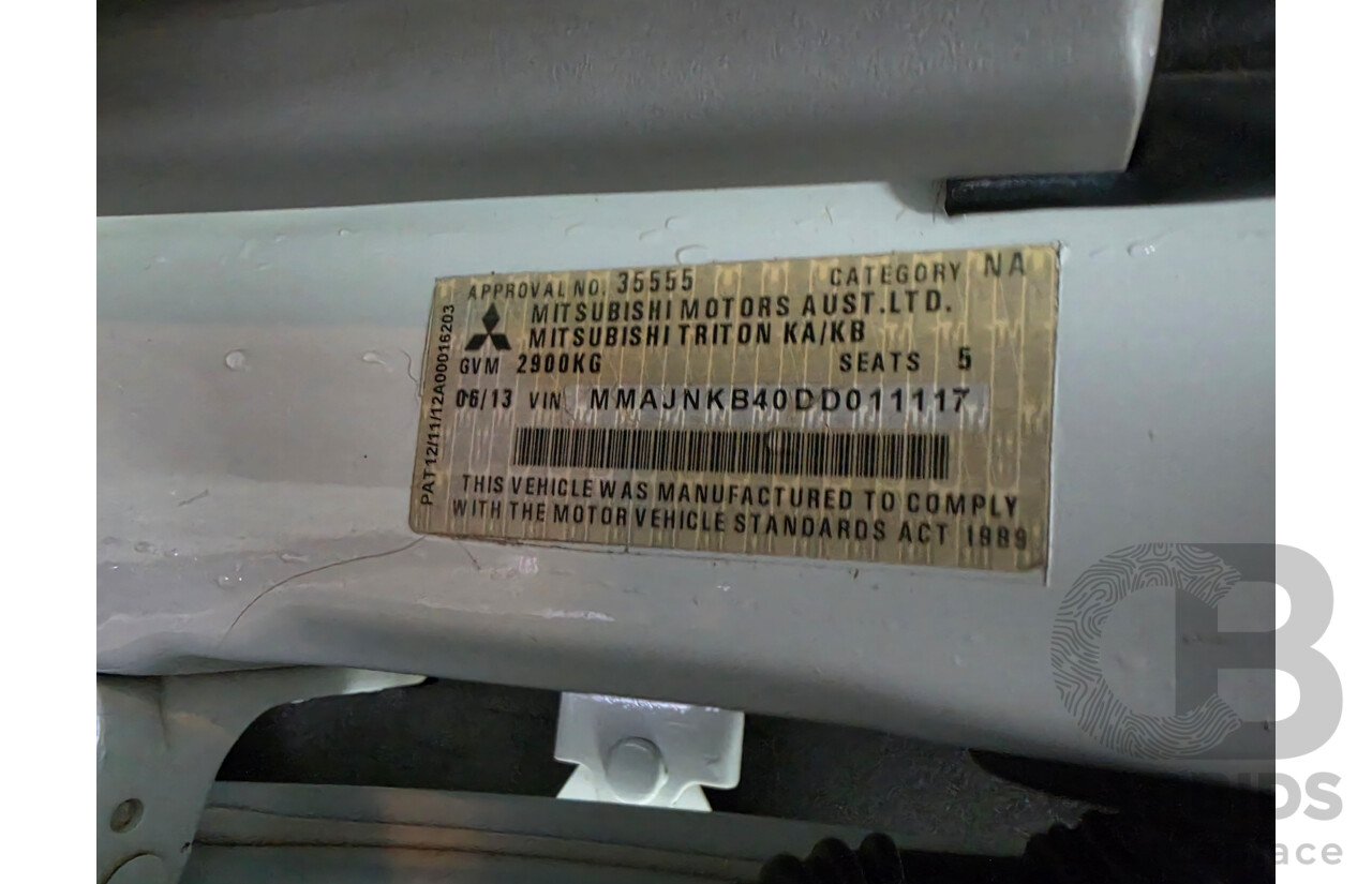 06/2013 Mitsubishi Triton GLX (4x4) MN MY13 Double Cab Utility White Turbo Diesel 2.5L