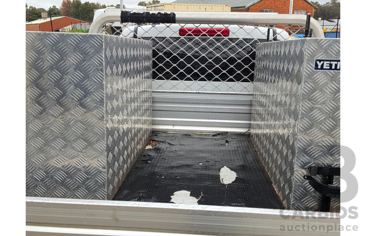 10/2013 Holden Colorado LX (4x4) RG Crew Cab P/Up White Turbo 2.8L