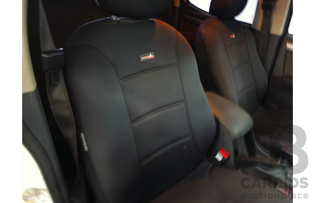 10/2013 Holden Colorado LX (4x4) RG Crew Cab P/Up White Turbo 2.8L