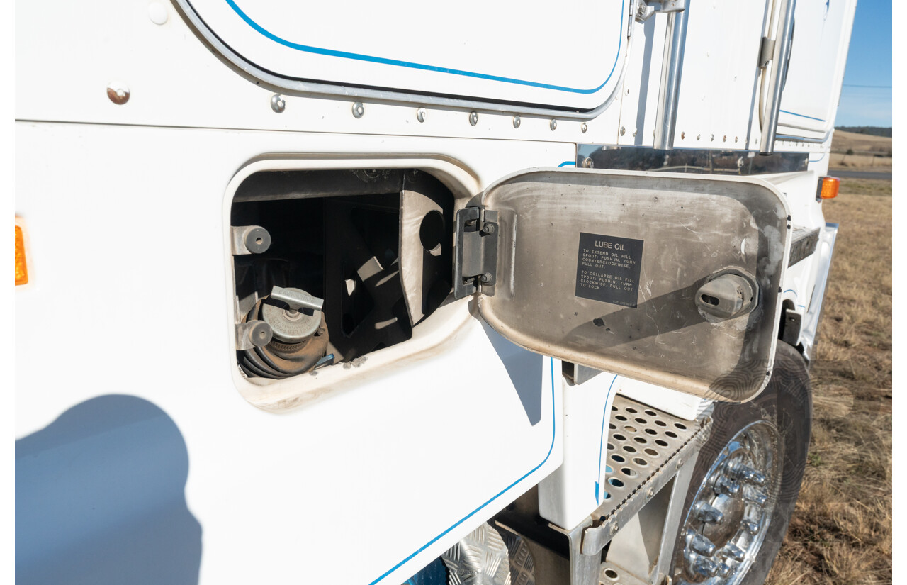 04/2013 Kenworth K200 6x4 Prime Mover 2d Cab Over Sleeper White Turbo Diesel ISX500 16.0L - 500HP