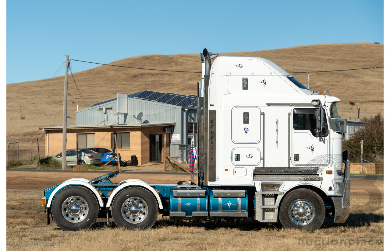 04/2013 Kenworth K200 6x4 Prime Mover 2d Cab Over Sleeper White Turbo Diesel ISX500 16.0L - 500HP