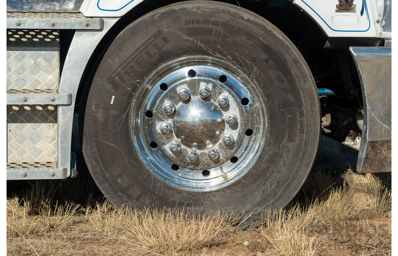 04/2013 Kenworth K200 6x4 Prime Mover 2d Cab Over Sleeper White Turbo Diesel ISX500 16.0L - 500HP