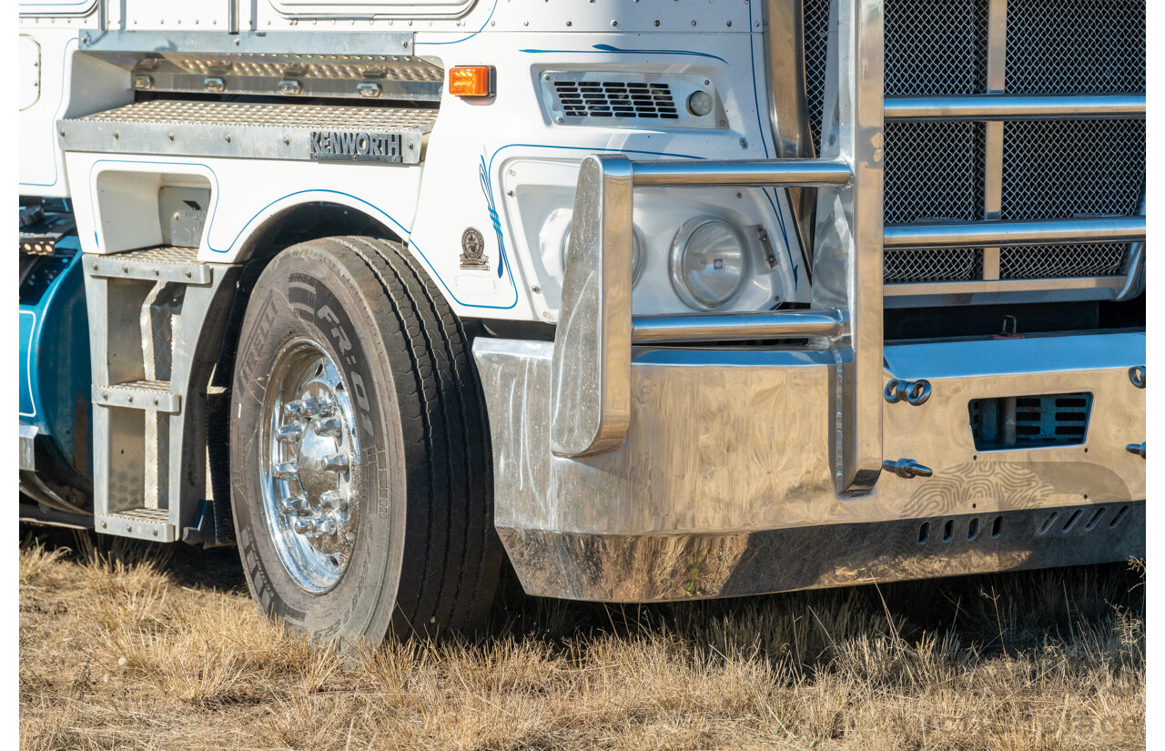 04/2013 Kenworth K200 6x4 Prime Mover 2d Cab Over Sleeper White Turbo Diesel ISX500 16.0L - 500HP