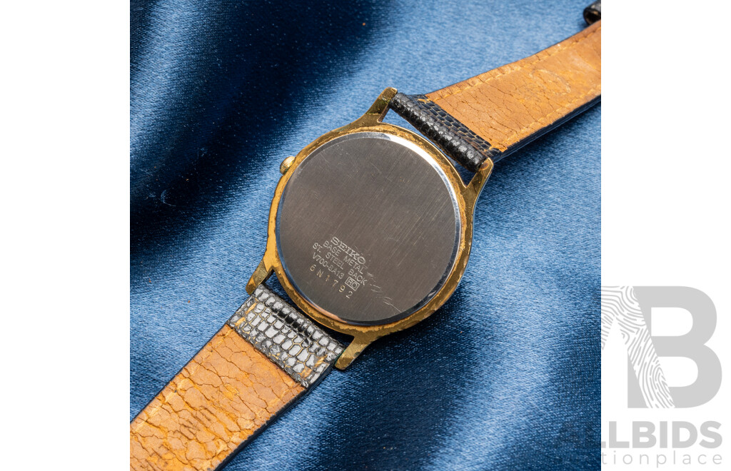 Seiko Quartz Japan Watch - V700-8A13
