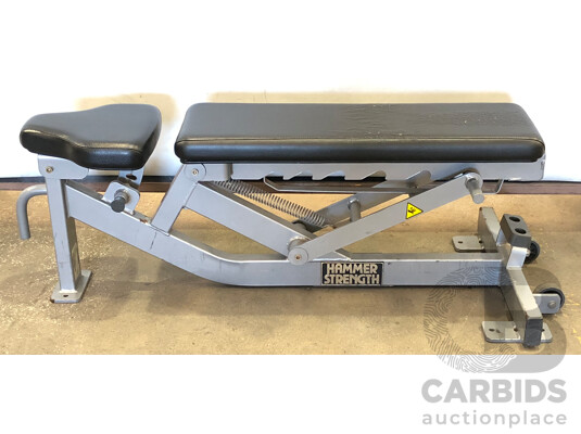 1662486 · Hammer Strength Multi Adjustable Bench