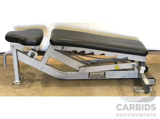 1662487 · Hammer Strength Multi Adjustable Bench