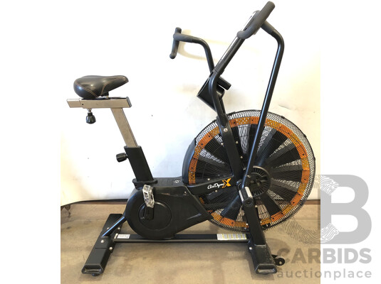 1662488 · Octane Fitness AirdyneX/ADX Exercise Bike