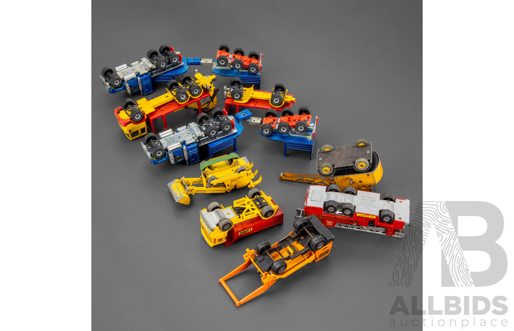 Collection of Diecast Matchbox, Siku and Dinky Trucks and Construction Vehicles