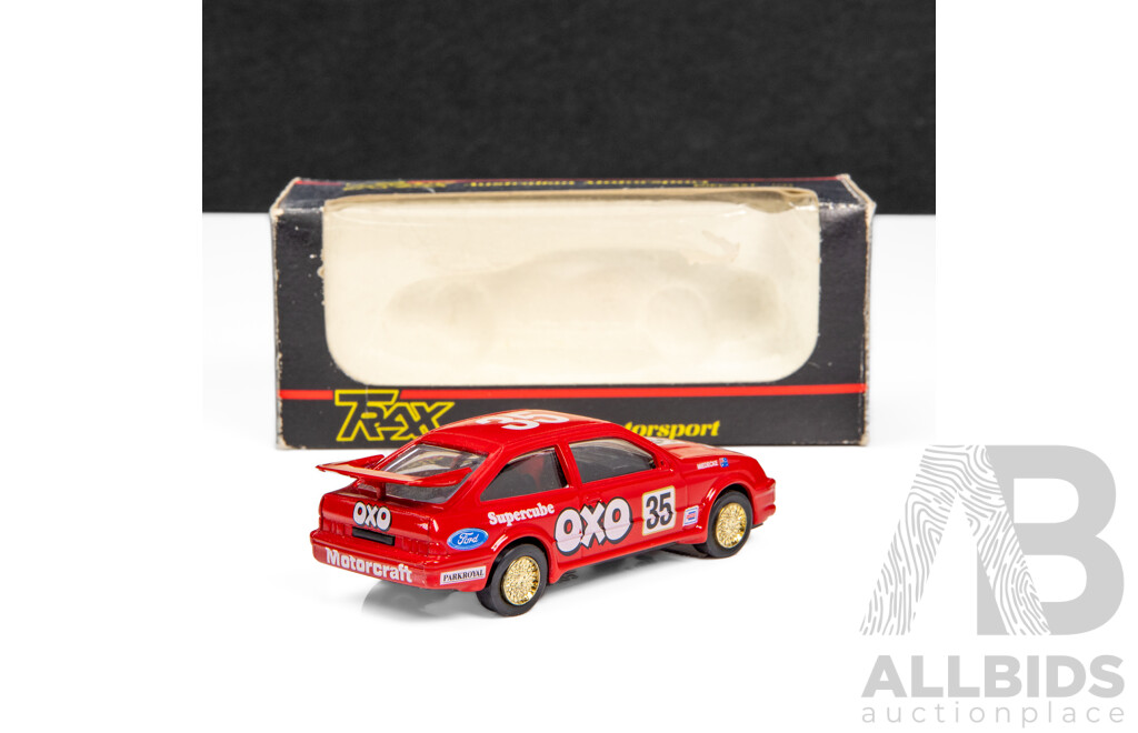 TRAX 1988 Ford Sierra Cosworth, Medecke ,8022 - 1:43 Scale