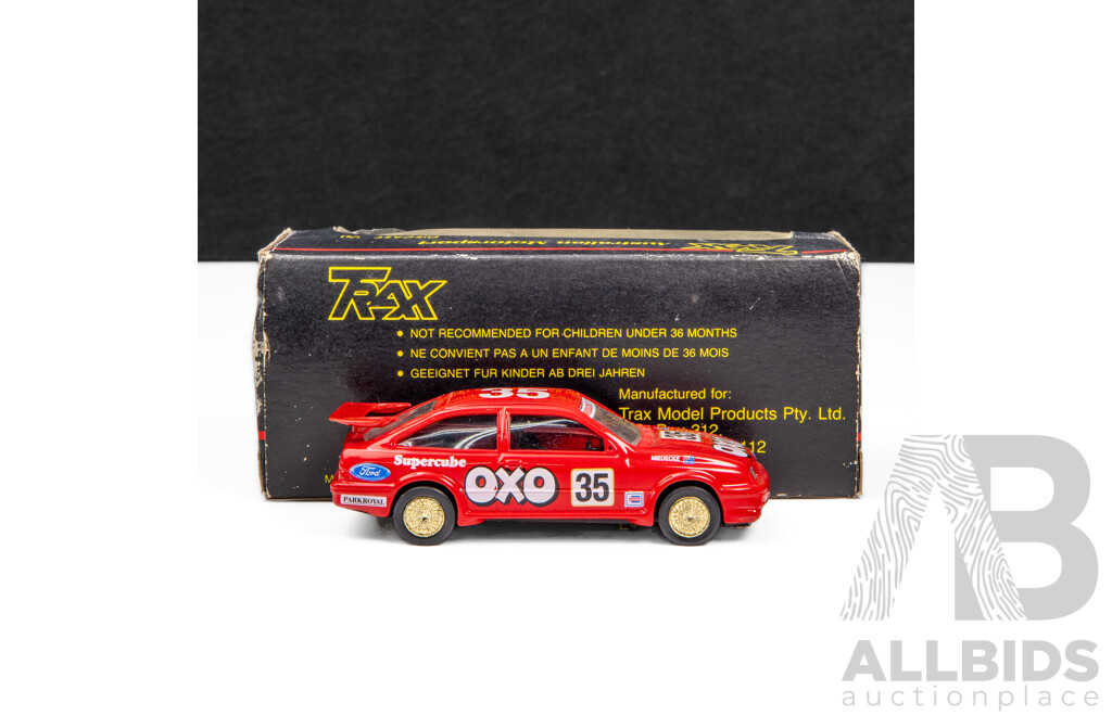 TRAX 1988 Ford Sierra Cosworth, Medecke ,8022 - 1:43 Scale