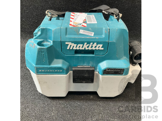 1661872 · MAKITA 18V LXT Brushless Wet/Dry Vacuum Cleaner (DVC750L) - Skin Only