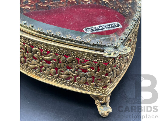 1661861 · Vintage STYLEBUILT FRAME CO. N.Y. Heart Shaped Filigree Jewellery Box