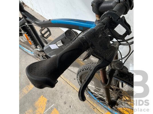 1661112 · NCM Moscow 48V 26'' E-bike