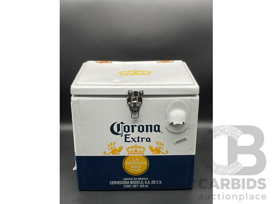 1661098 · CORONA Extra 15l Retro Cooler