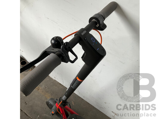 1661079 · Ninebot D28U Kick Scooter