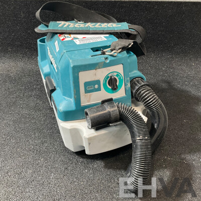 MAKITA 18V LXT Brushless Wet/Dry Vacuum Cleaner (DVC750L) - Skin Only