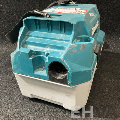 MAKITA 18V LXT Brushless Wet/Dry Vacuum Cleaner (DVC750L) - Skin Only
