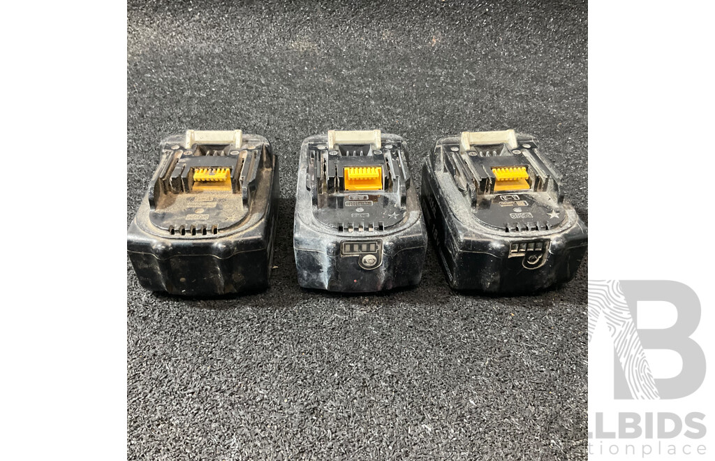 Assorted MAKITA 18V 5.0Ah Battery - Lot of 3