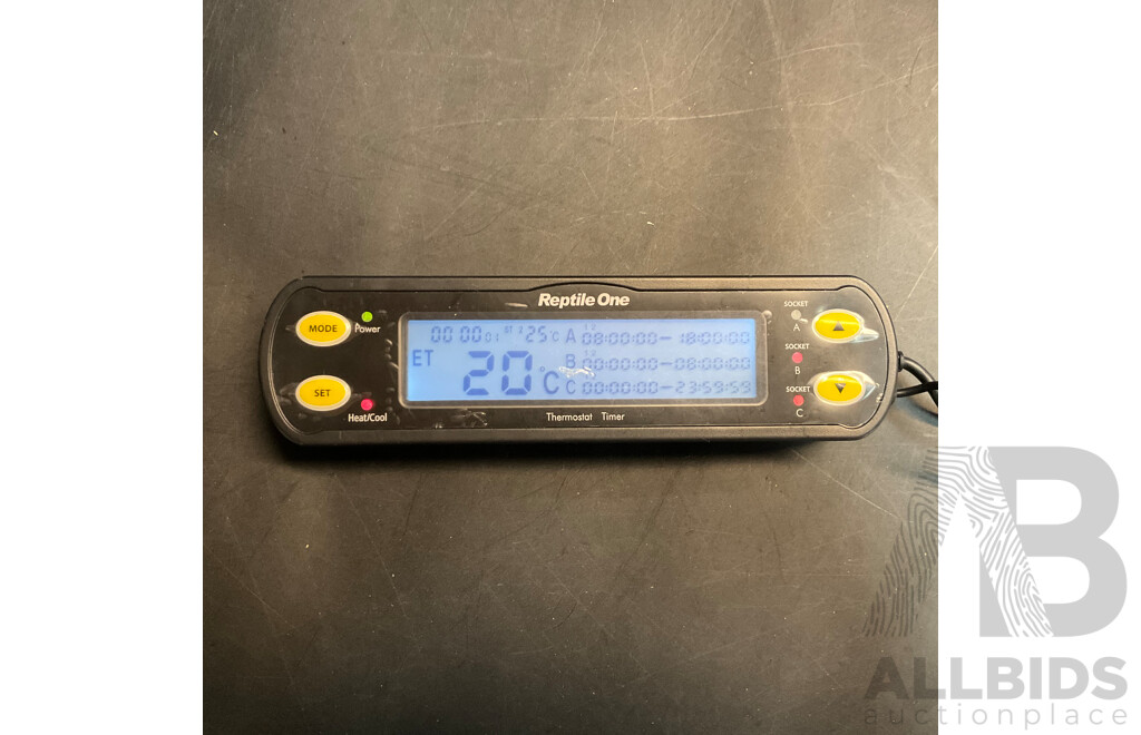 Reptile One Electronic Temperature Controller 46614