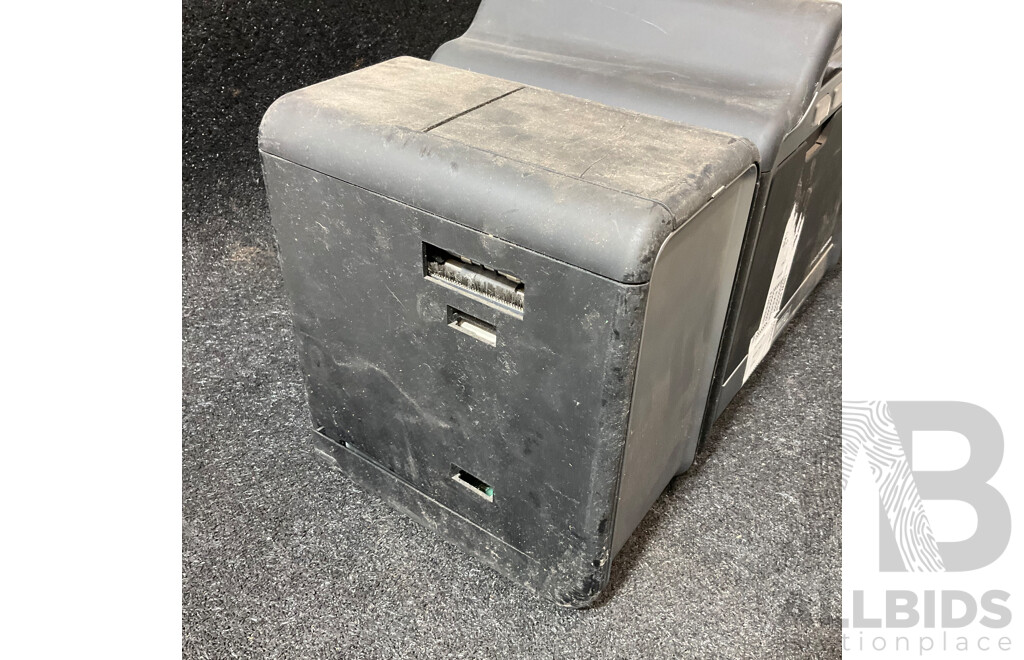 HID Fargo HDP5000 Card Printer