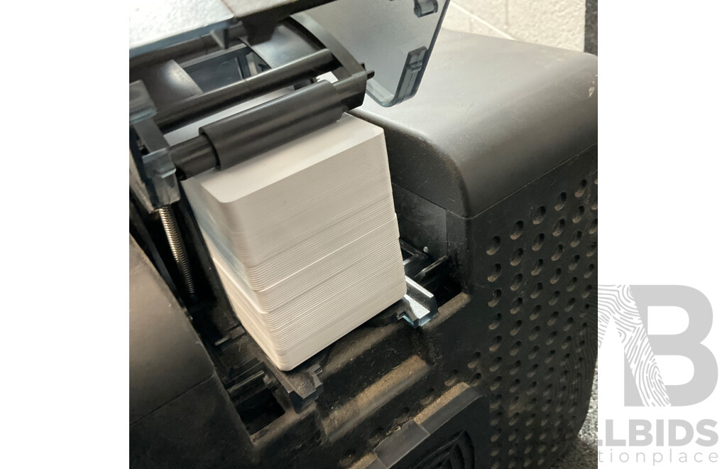 HID Fargo HDP5000 Card Printer
