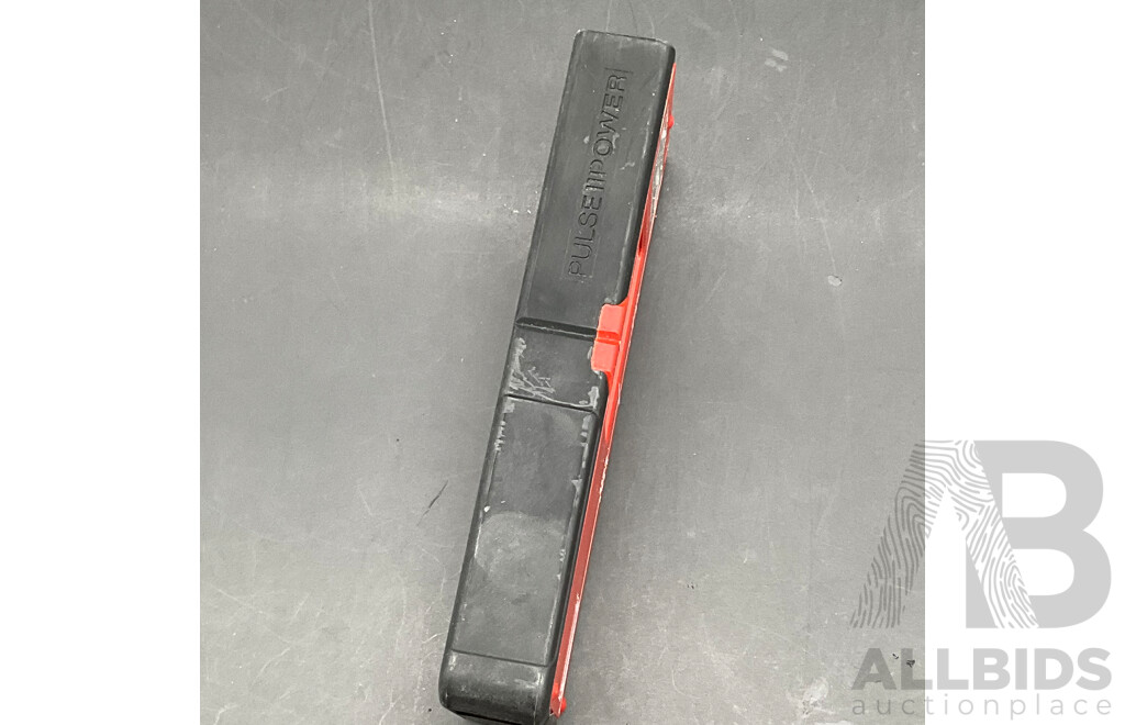 HILTI (PRA 300) Remote Control and Laser Receiver