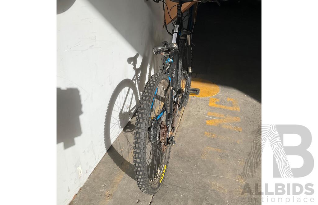 VelectriX Ascent E-Bike