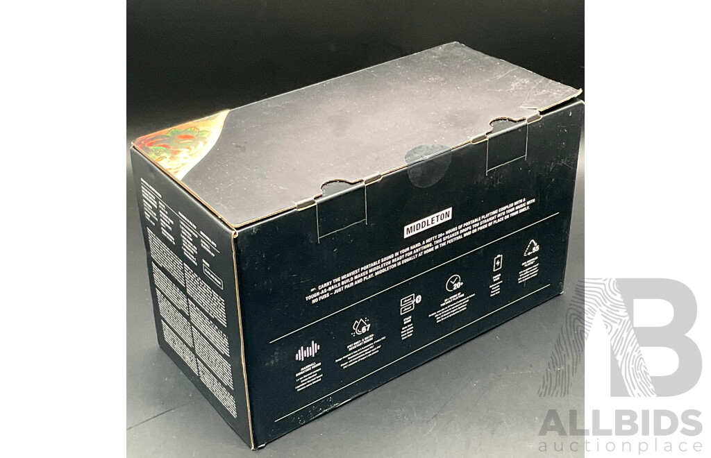 MARSHALL Middleton Portable Bluetooth Speaker