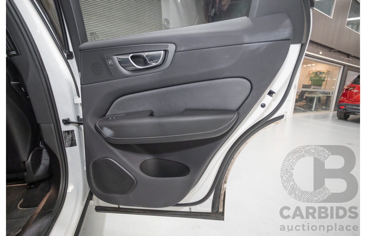 3/2020 Volvo XC60 T6 R-Design (AWD) 246 MY20 4d Wagon Crystal White Pearl Turbo & Supercharged 2.0L