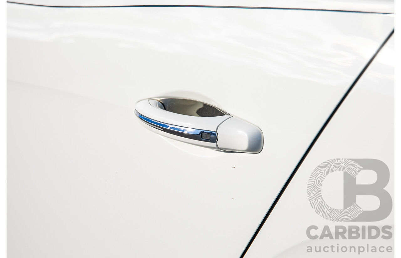 12/2014 Bentley Flying Spur V8 Mulliner (AWD) 3W MY15 4d Sedan Glacier White Twin Turbo V8 4.0L