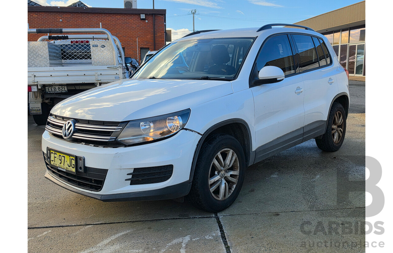 8/2013 Volkswagen Tiguan 118 TSI (4x2) 5NC MY13.5 4d Wagon White 1.4L