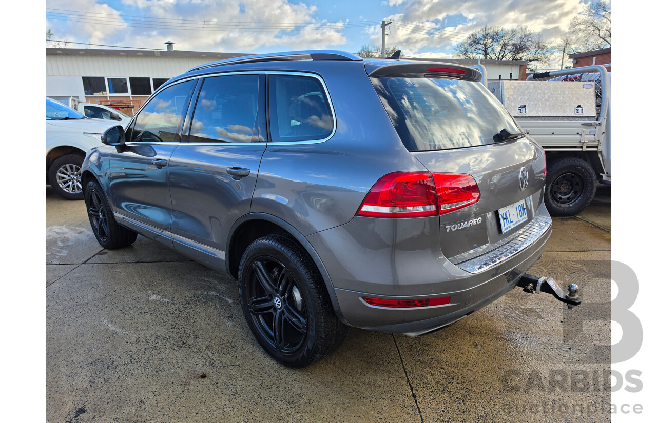 11/2011 Volkswagen Touareg 150 TDI (AWD) 7P MY12 4D Wagon Grey Turbo Diesel 3.0L