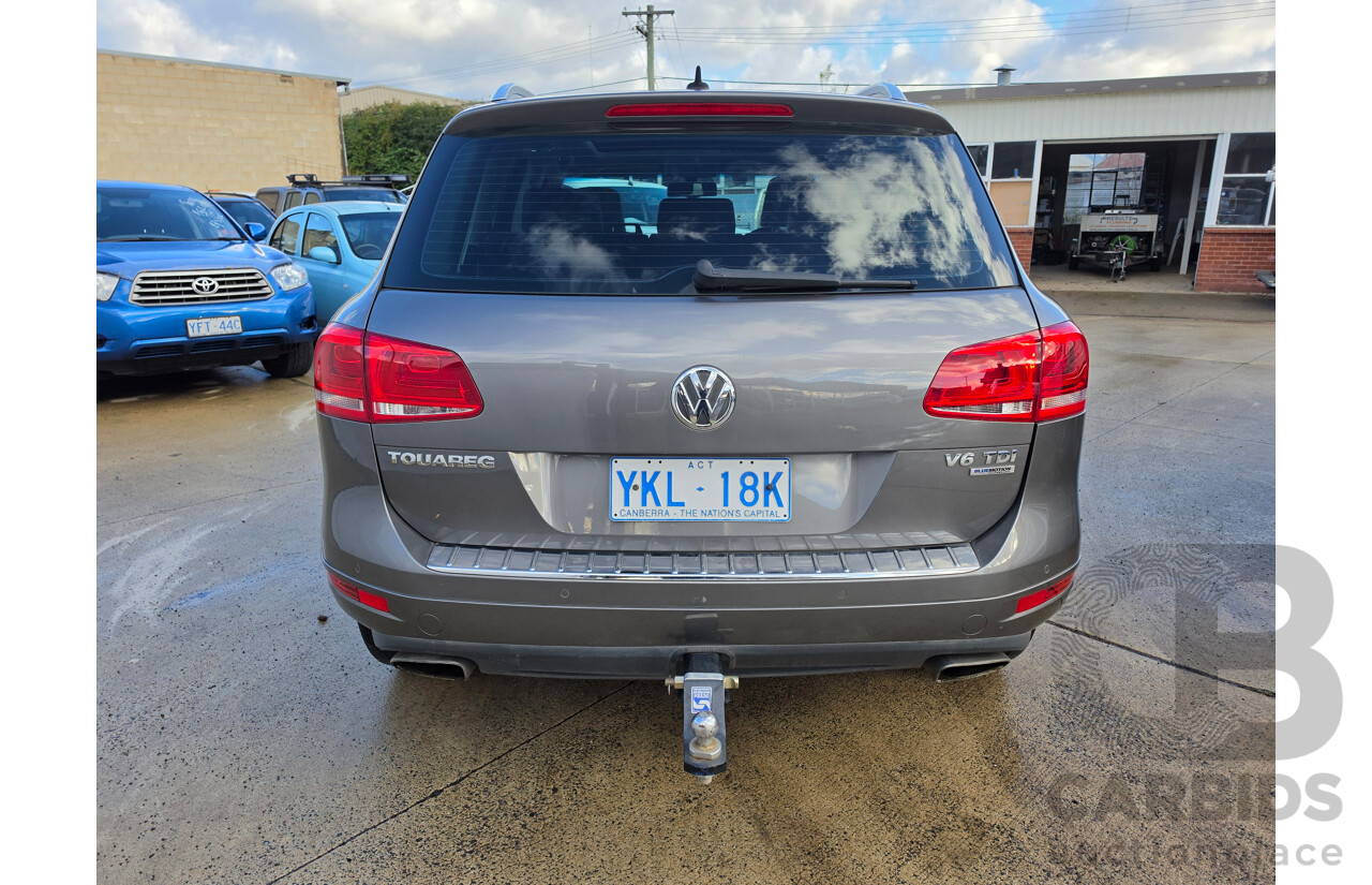 11/2011 Volkswagen Touareg 150 TDI (AWD) 7P MY12 4D Wagon Grey Turbo Diesel 3.0L