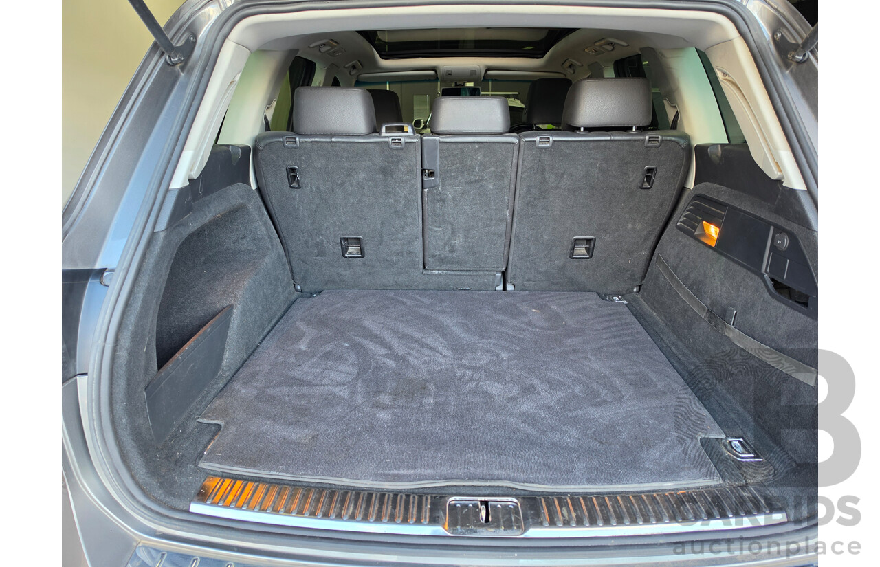 11/2011 Volkswagen Touareg 150 TDI (AWD) 7P MY12 4D Wagon Grey Turbo Diesel 3.0L