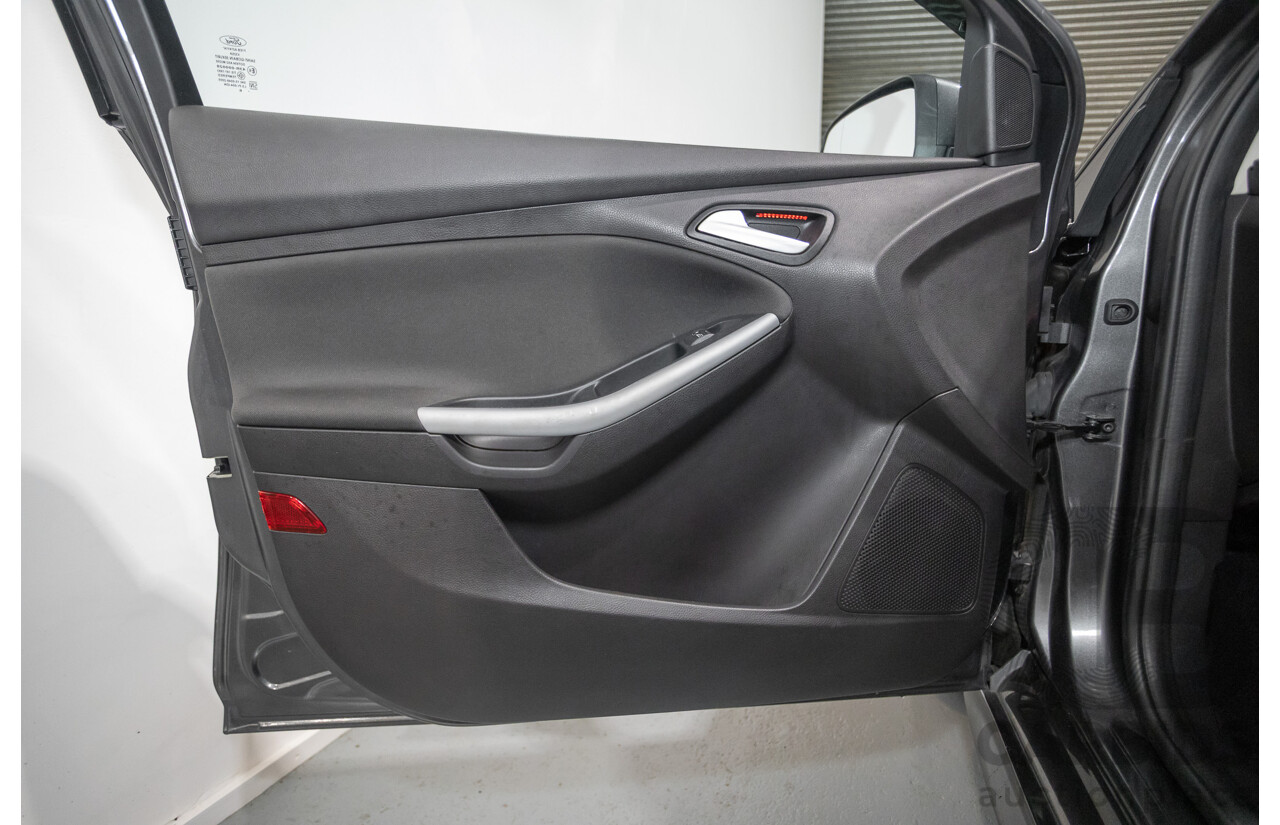 8/2016 Ford Focus Sport LZ 5d Hatchback Magnetic Grey Turbo 1.5L