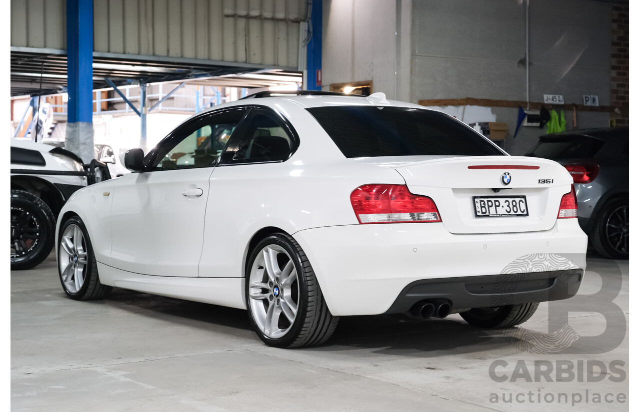 4/2010 BMW 135i Sport E82 MY11 2d Coupe Alpin White Turbo 3.0L