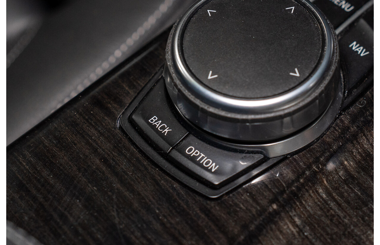 06/2016 Bmw X4 xDRIVE 20i AWD F26 MY16 5D Coupe Glacier Silver Metallic 2.0L