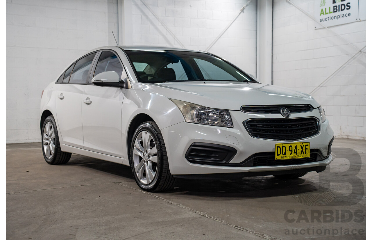 03/2015 Holden Cruze EQUIPE FWD JH MY15 4D Sedan White 1.8L