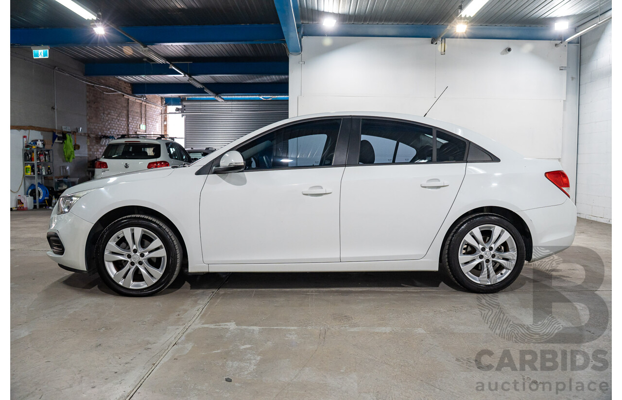 03/2015 Holden Cruze EQUIPE FWD JH MY15 4D Sedan White 1.8L
