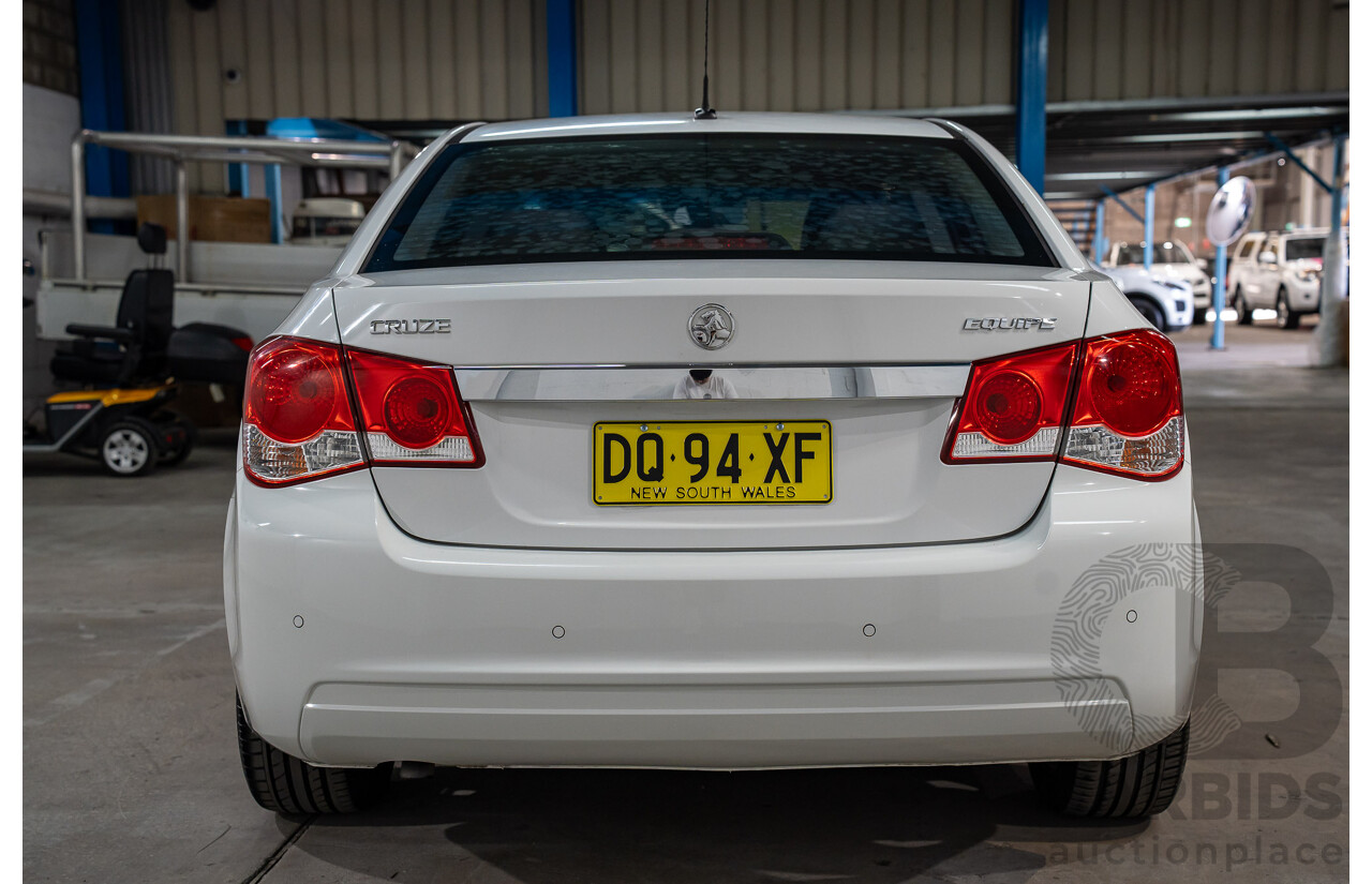 03/2015 Holden Cruze EQUIPE FWD JH MY15 4D Sedan White 1.8L