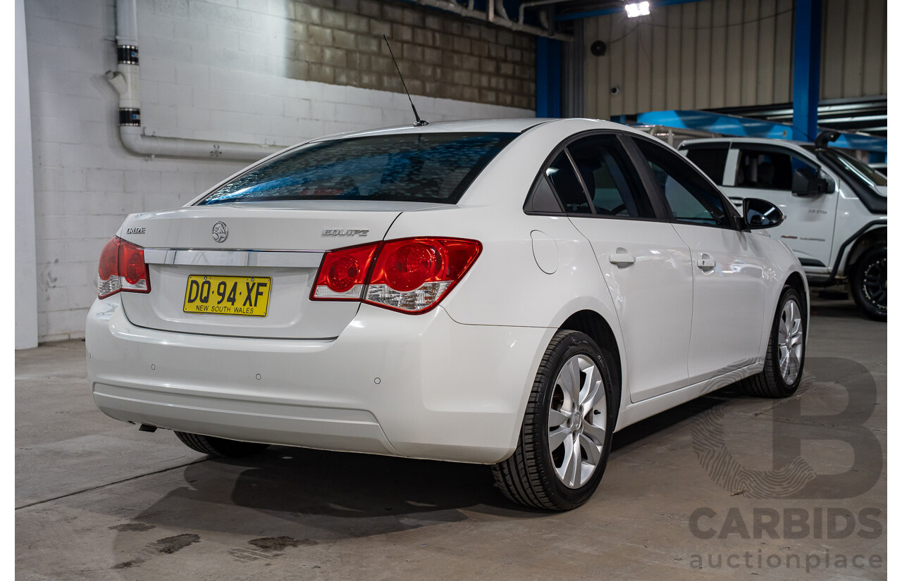 03/2015 Holden Cruze EQUIPE FWD JH MY15 4D Sedan White 1.8L