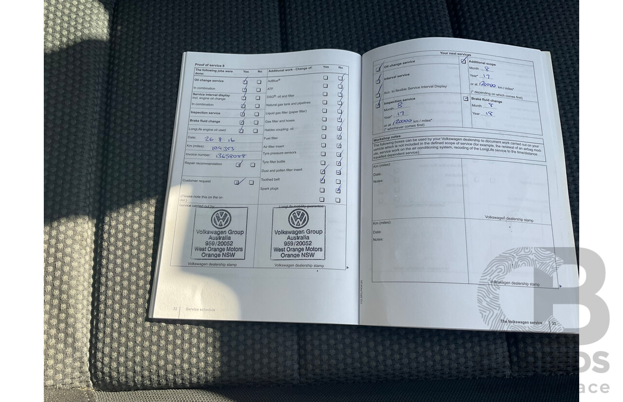 06/2011 Volkswagen Golf 103 TDI Comfortline (FWD) 1K MY11 5D Hatchback White Turbo Diesel 2.0L