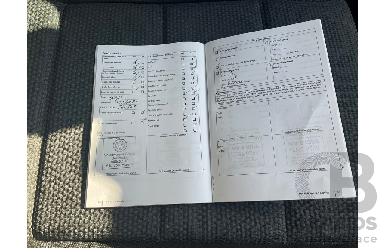 06/2011 Volkswagen Golf 103 TDI Comfortline (FWD) 1K MY11 5D Hatchback White Turbo Diesel 2.0L