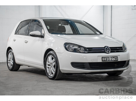 06/2011 Volkswagen Golf 103 TDI Comfortline (FWD) 1K MY11 5D Hatchback White Turbo Diesel 2.0L