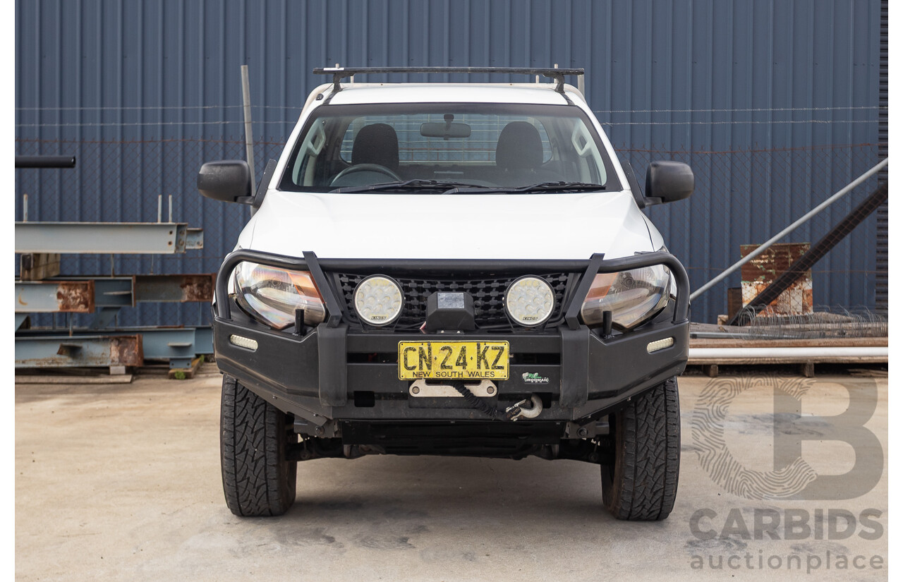 6/2017 Mitsubishi Triton GLX (4x4) MQ MY17 Dual Cab Utility White Turbo Diesel 2.4L