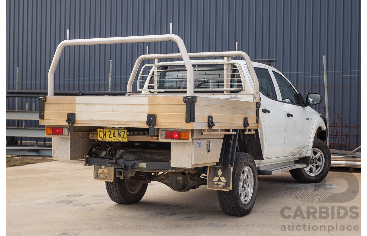 6/2017 Mitsubishi Triton GLX (4x4) MQ MY17 Dual Cab Utility White Turbo Diesel 2.4L