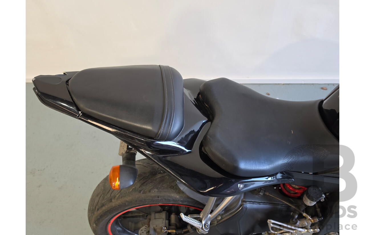 Yamaha YZR-R6 Motorcycle 599cc